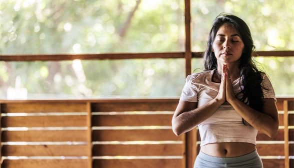 10_hatha_yoga_prarthanasana_prayer_intention