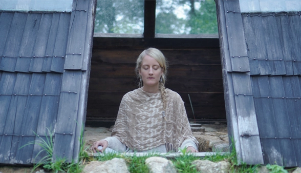 2_solitary_retreat_meditation