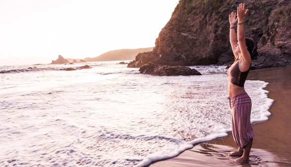 5_relax_beach_detox_yoga